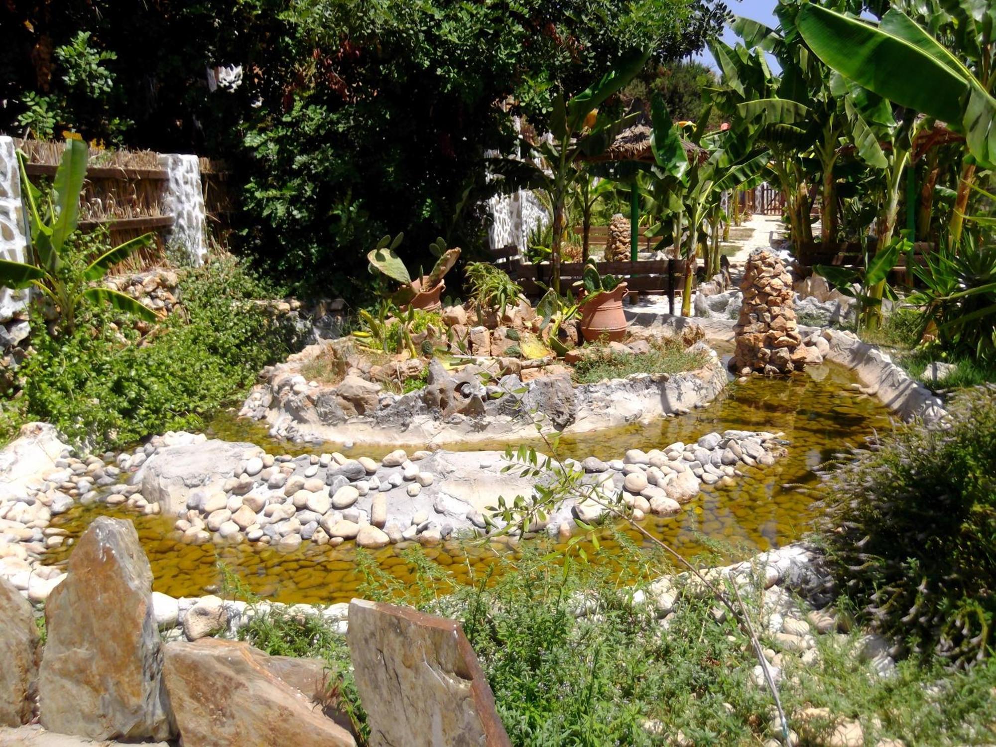 Stone Village Hotel Apartments Bali  ภายนอก รูปภาพ