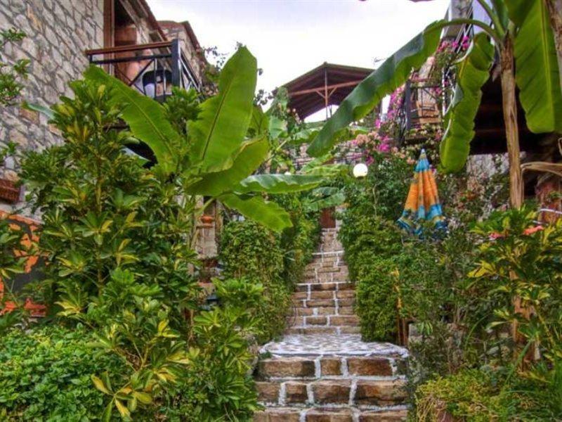 Stone Village Hotel Apartments Bali  ภายนอก รูปภาพ